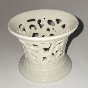 ETERNITY BY SKYE McGHIE CANDLE HOLDER IN IVORY PORCELAIN